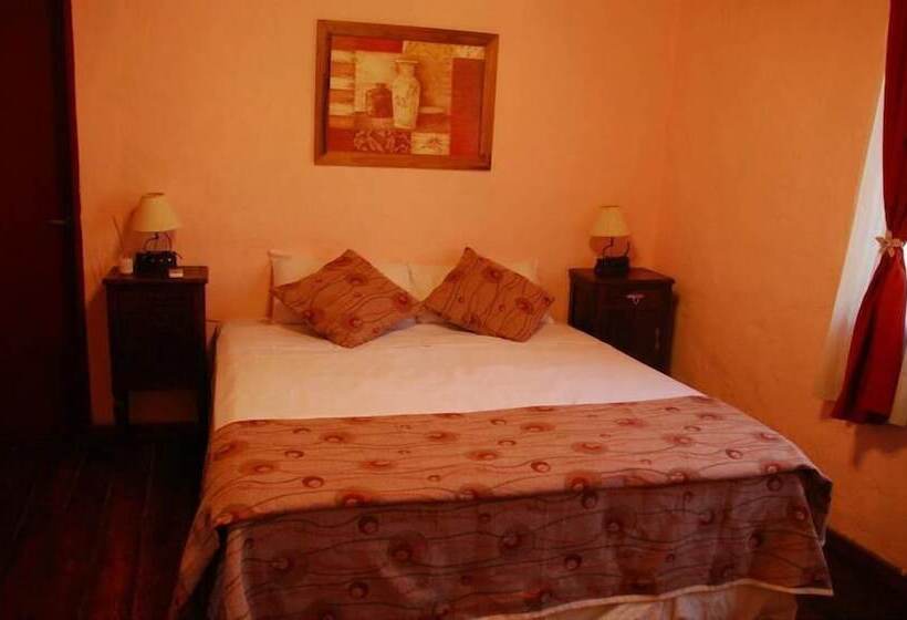 فندق ريفى Estancia Don Silvano