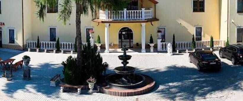 هتل & Spa Antyczny Dwór