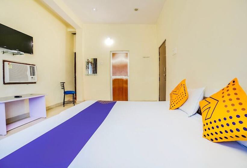 בית מלון כפרי Spot On 45291 Bharat Lodge