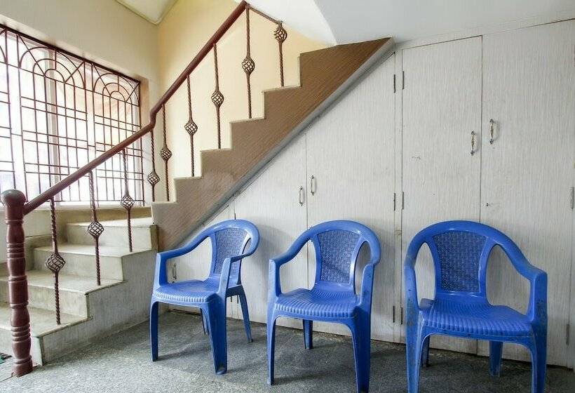 Spot On 49828 Hotel Meenakshi