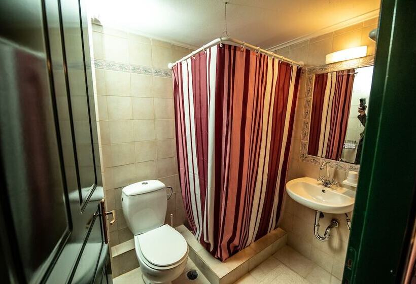 בית מלון כפרי Stis Elenas