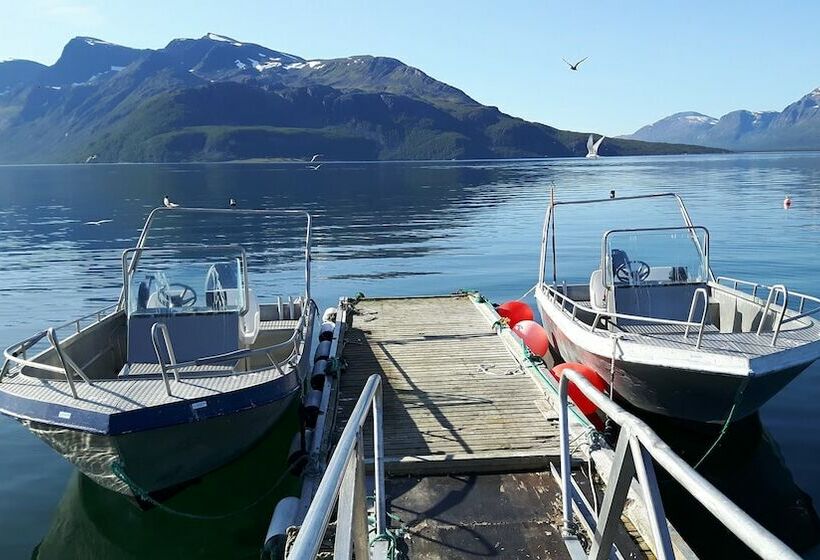 酒店 Svensby Tursenter