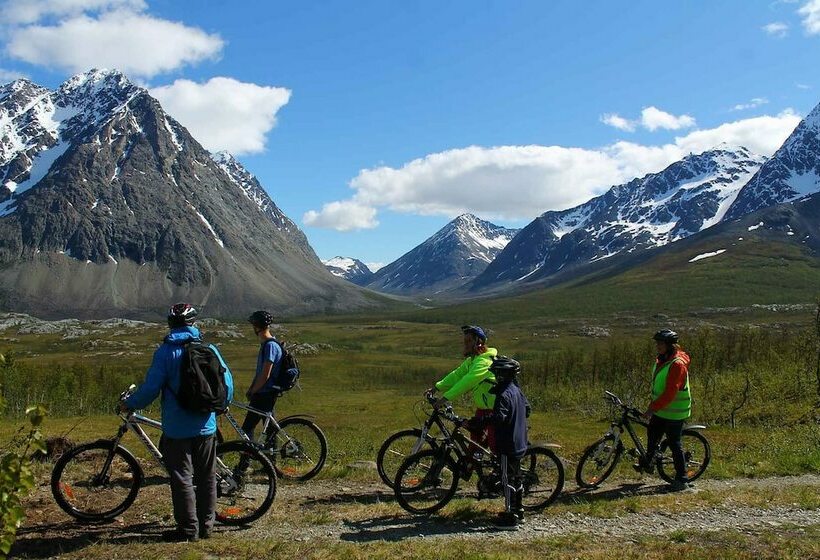 酒店 Svensby Tursenter