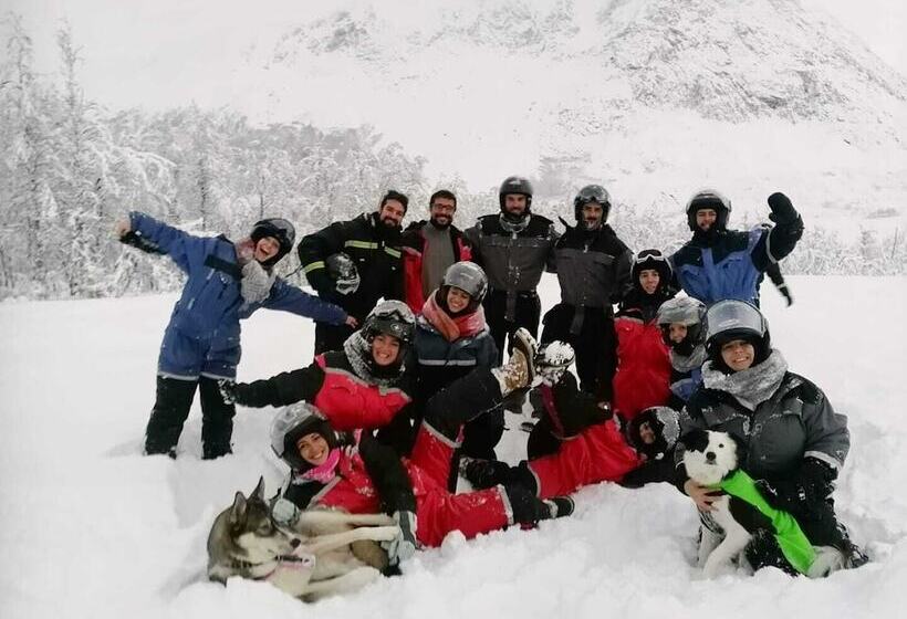 酒店 Svensby Tursenter