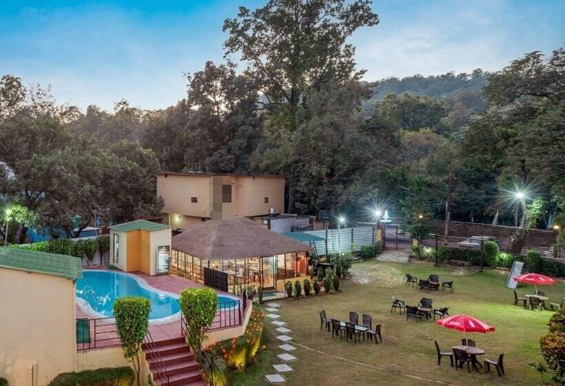 בית מלון כפרי Symphony By Devbhoomi Corbett Resort