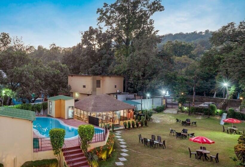 בית מלון כפרי Symphony By Devbhoomi Corbett Resort