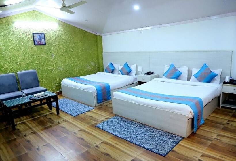 בית מלון כפרי Symphony By Devbhoomi Corbett Resort