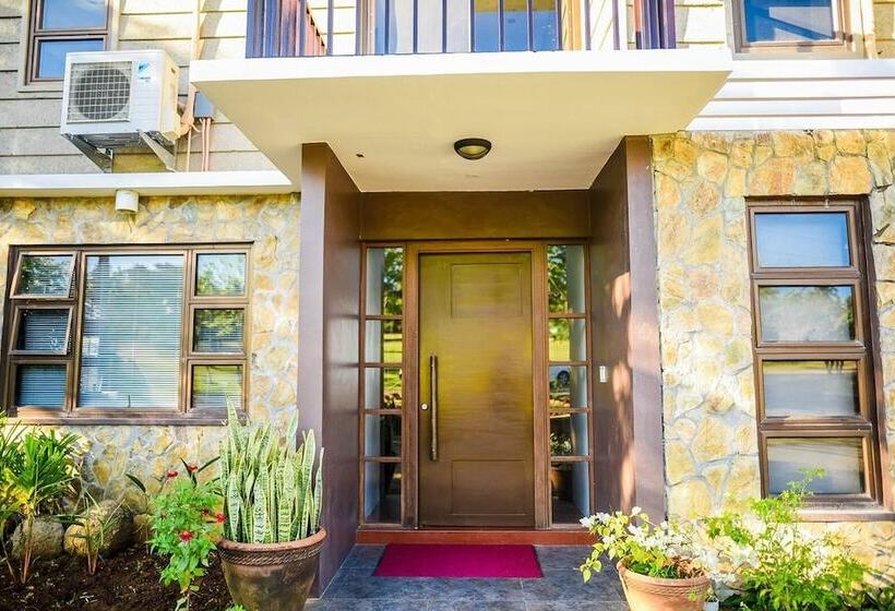 בית מלון כפרי Tampay Sa Sinagtala