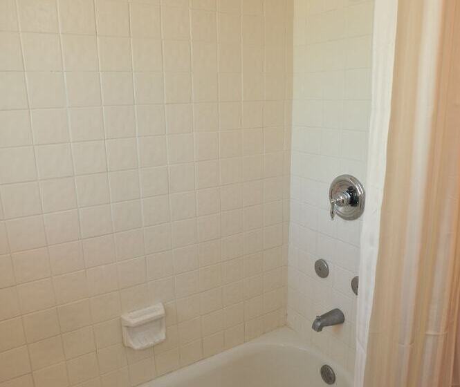 فندق The Schmitz Bed & Breakfast