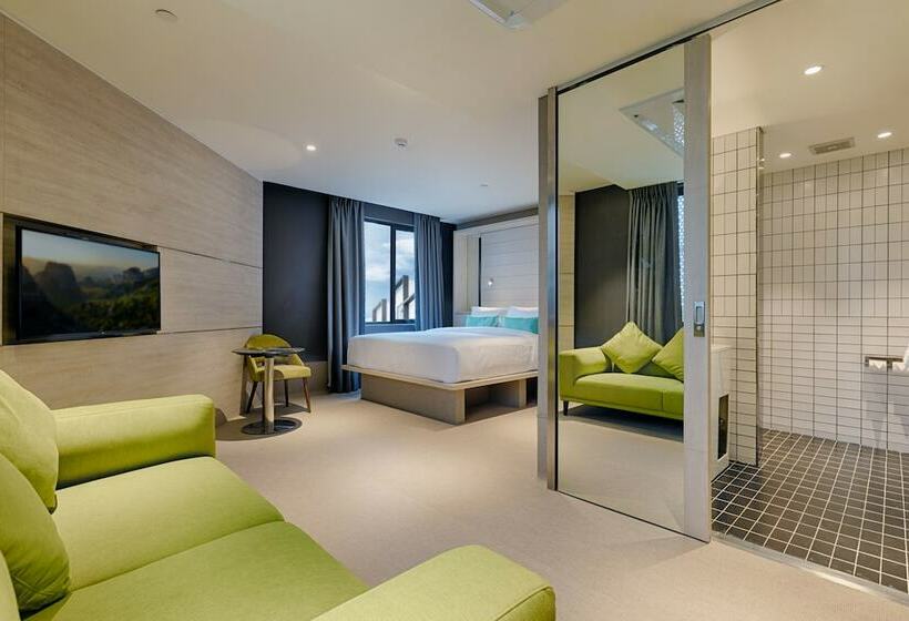 בית מלון כפרי The Upper House