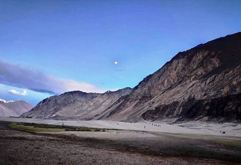 فندق Tih Hidden Valley Camp   Hunder