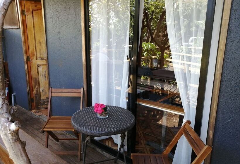 فندق Tuava Lodge