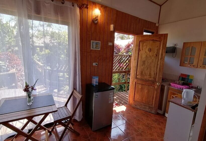 ホテル Tuava Lodge