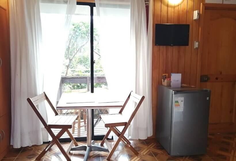 فندق Tuava Lodge