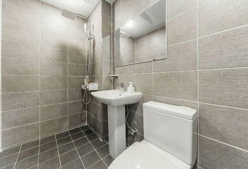 Vallas Hotel & Guest House