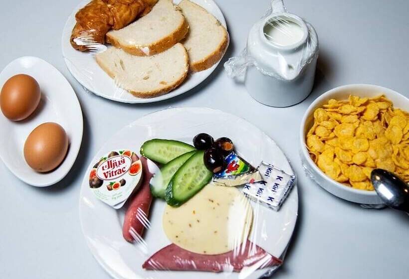 هتل Vibes Hostel & Spa