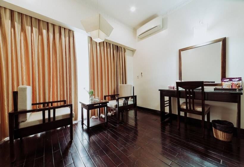 هتل White Palace Thai Binh