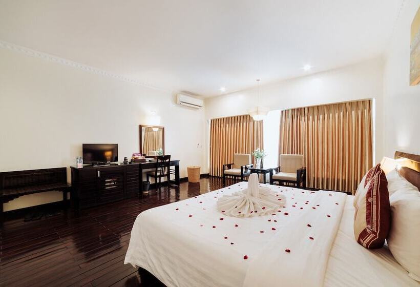 هتل White Palace Thai Binh