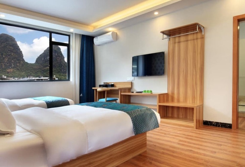 Отель Yangshuo Qingyunge