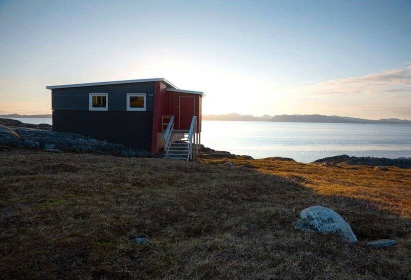 Inuk Hostels