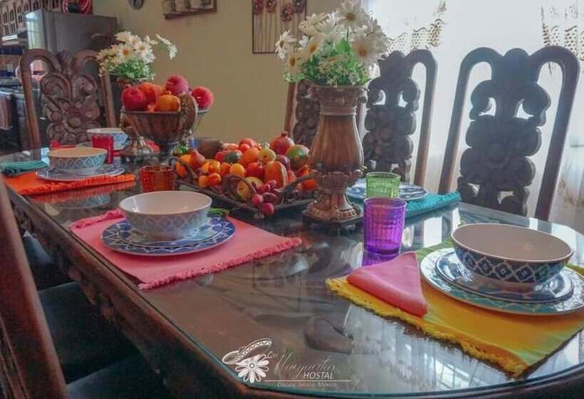 Las Margaritas Hostal