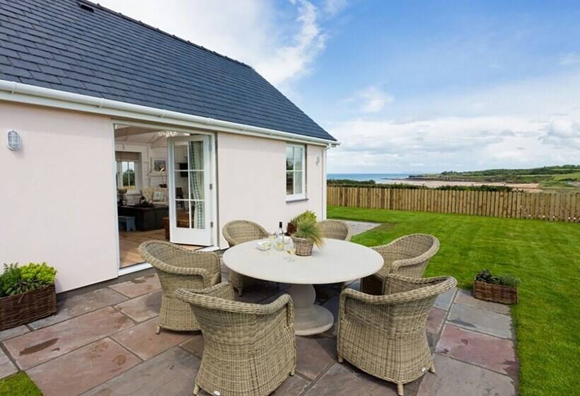 Lligwy Beach Cottage