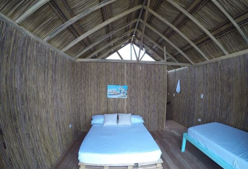 Maleiwa Beach Hostel