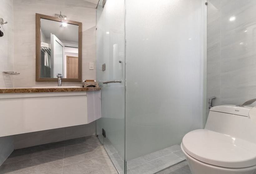 Pavilor Hotel Nha Trang