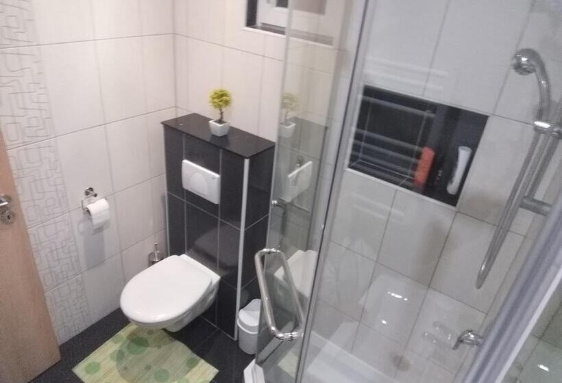 پانسیون Apartmani Denis