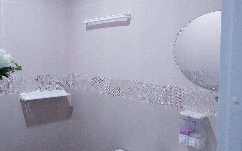 פנסיון Baan Ing Tara Salaya