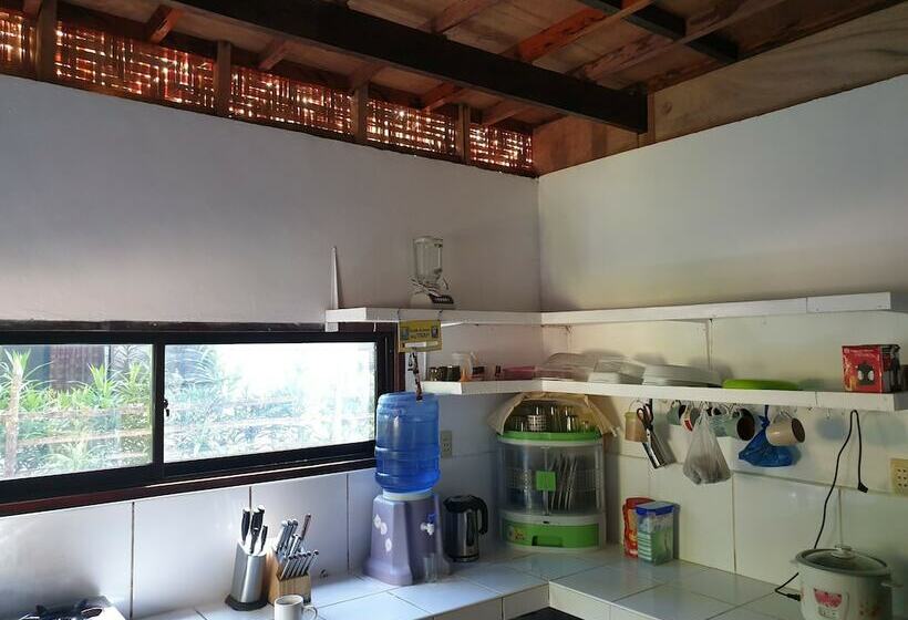 پانسیون Bohemian Beach House