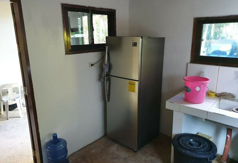 پانسیون Bohemian Beach House