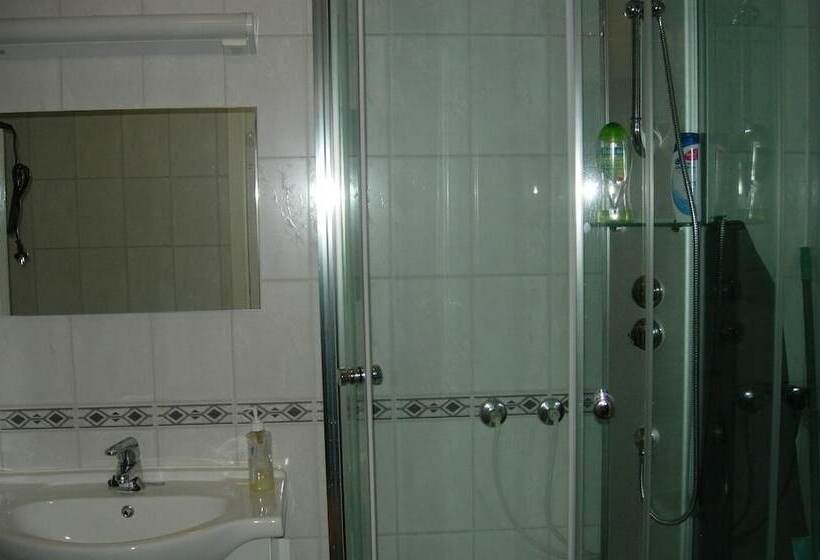 פנסיון Håkon Gjestehus