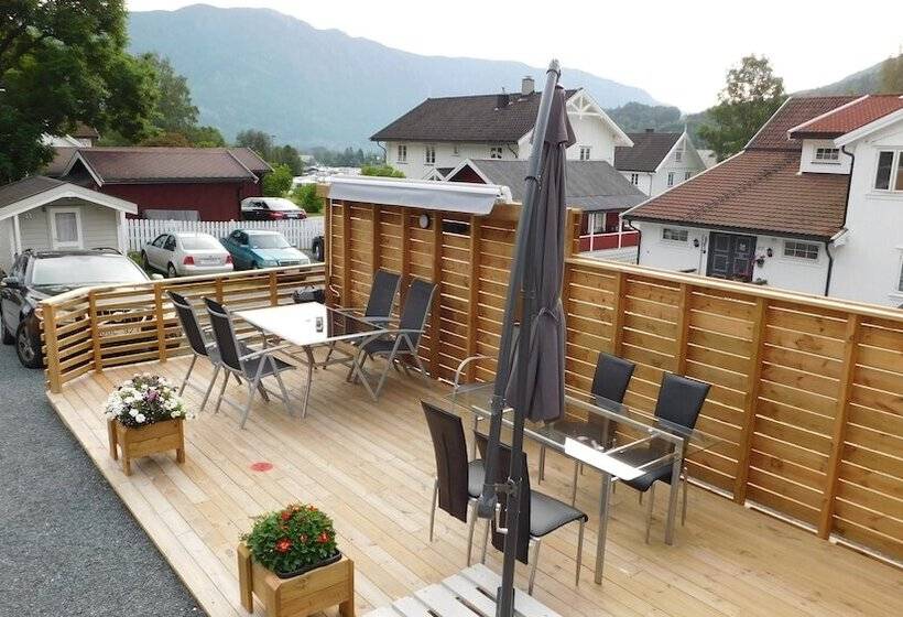 بنسيون Hovstø