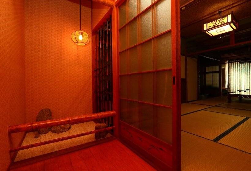 פנסיון Hunagoya Takatori Ryokan