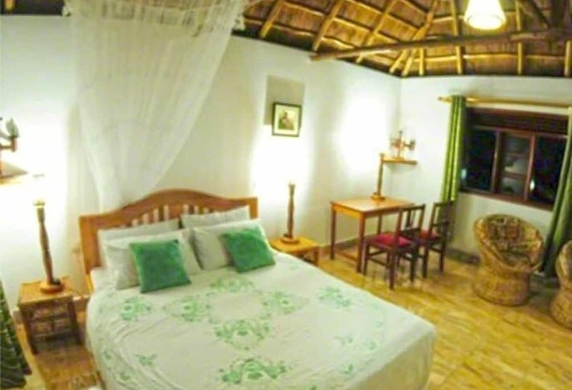 پانسیون Kitojo Guest Cottages