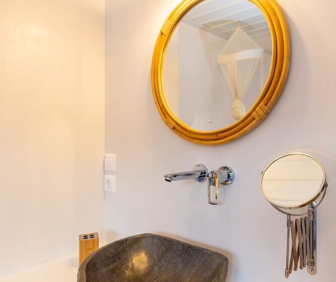 بنسيون Kohylia Beach Guest House