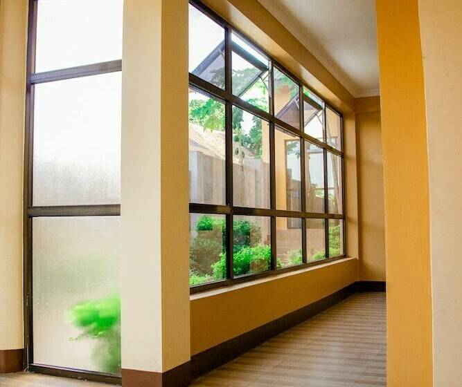 پانسیون Msafiri Lodge