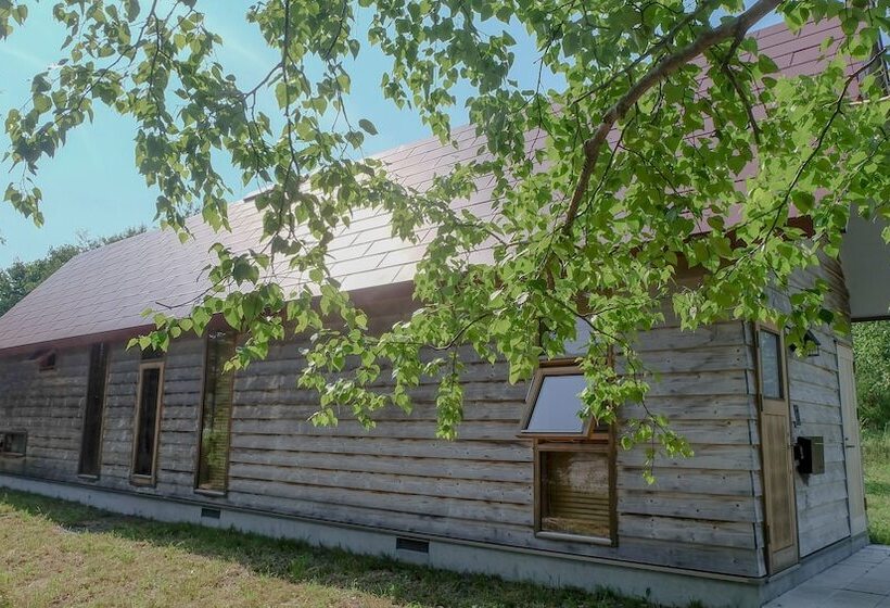 ペンション Onuma Lakeside Cottage