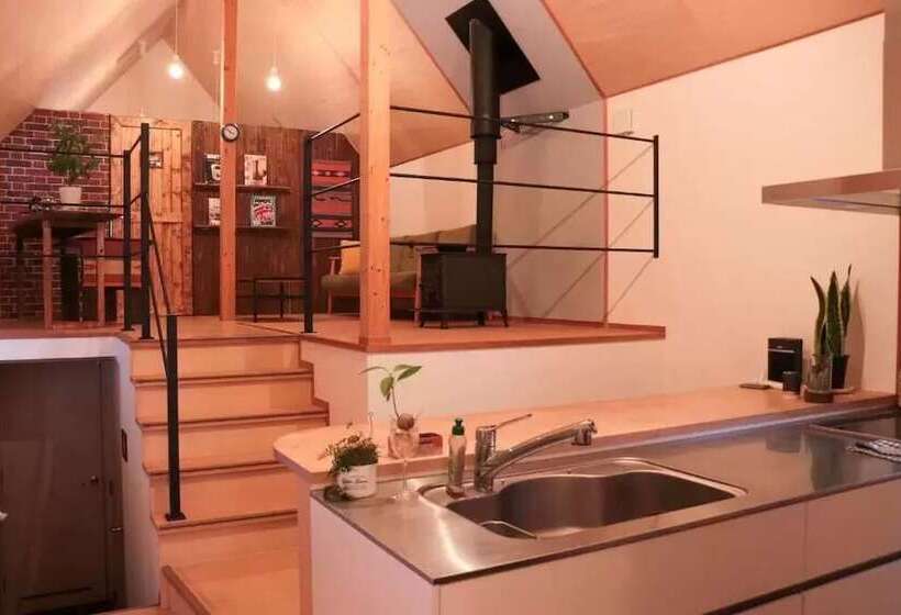 פנסיון Onuma Lakeside Cottage