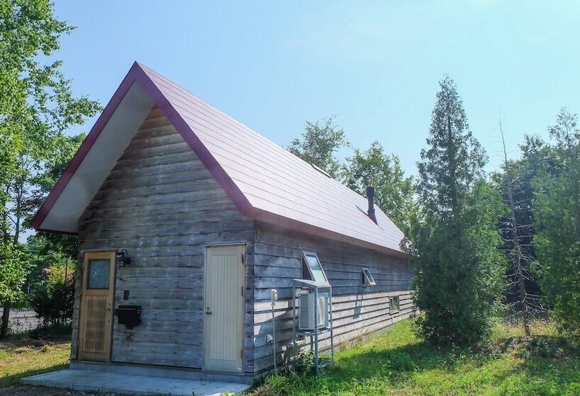 פנסיון Onuma Lakeside Cottage