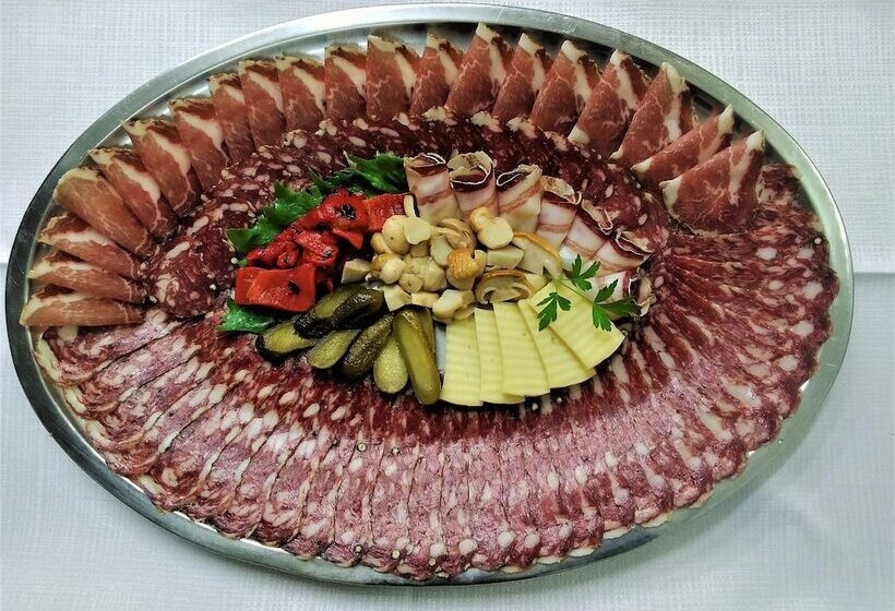 پانسیون Prenočišča Miklavčič