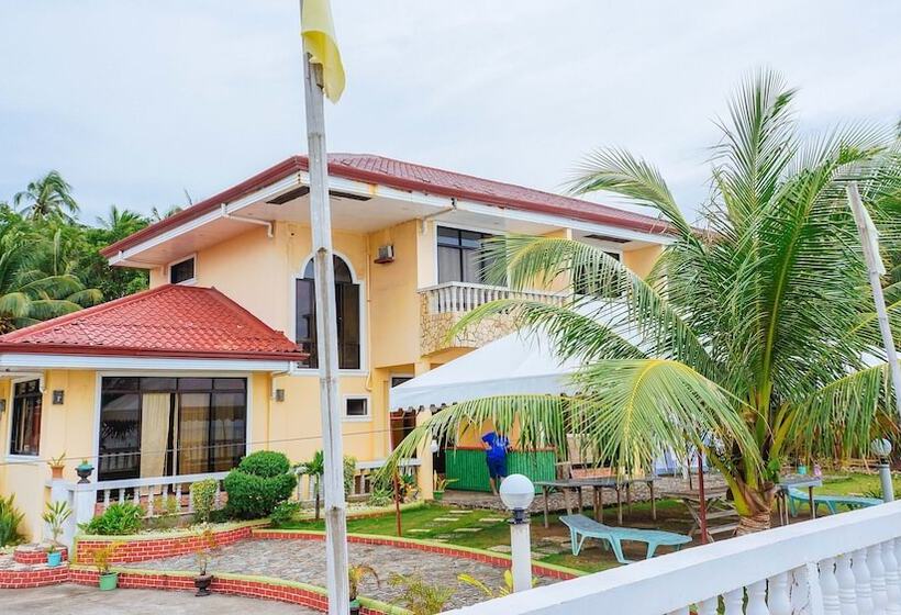 ペンション Reddoorz Plus @ Valencia Bohol