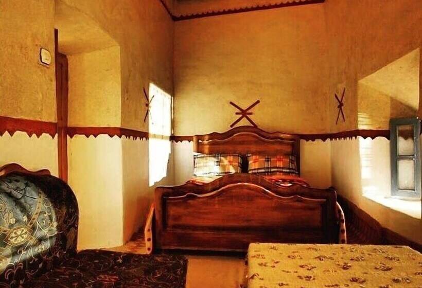 Pension (Hôtel basse catégorie) Riad Dar Outebba