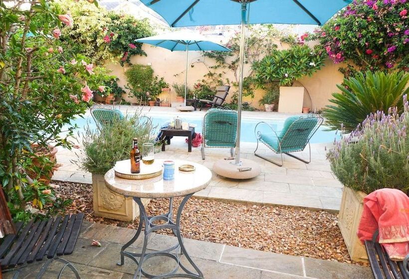 بنسيون Rosedene Lodge