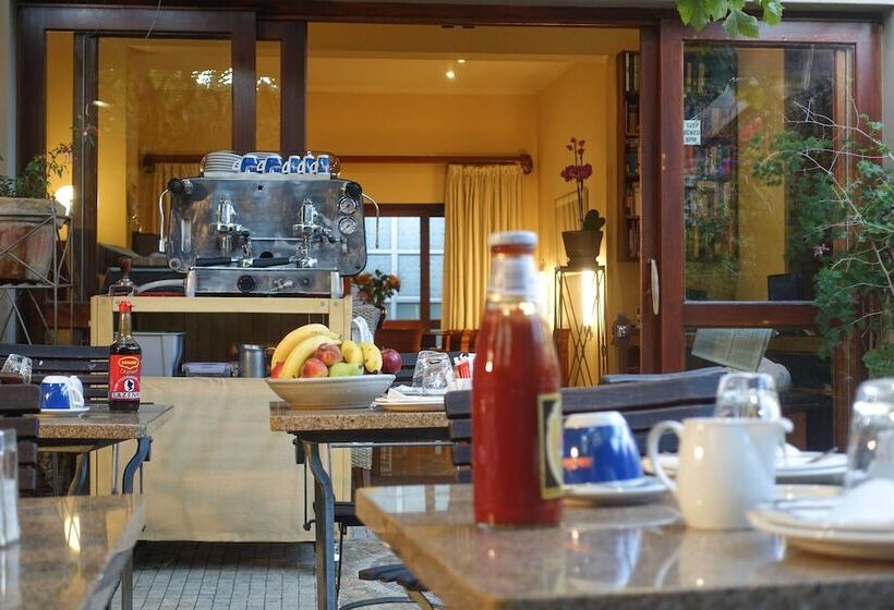 بنسيون Rosedene Lodge