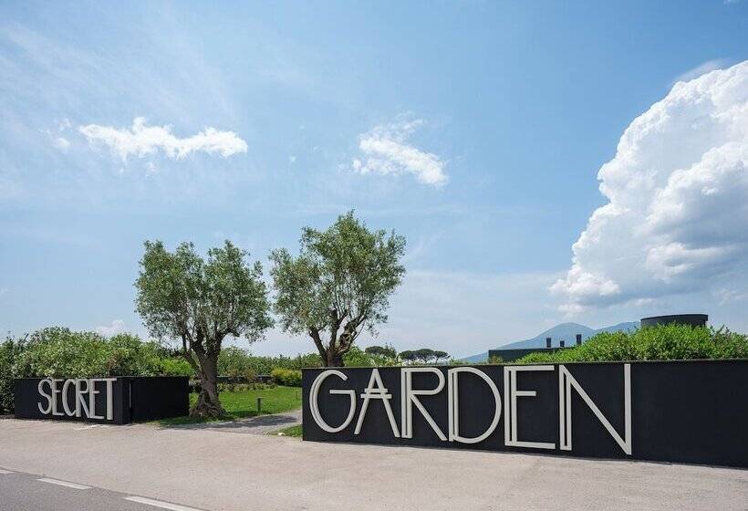 פנסיון Secret Garden