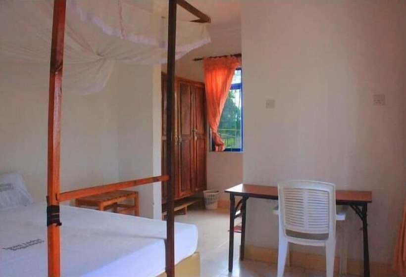 ペンション Town Lodge Bagamoyo