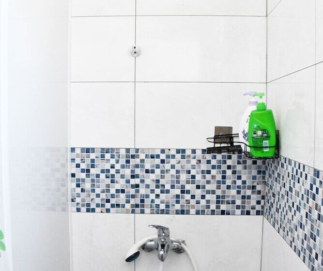 پانسیون Tumbler Travel