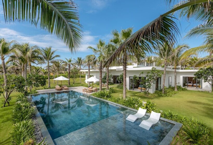 Selectum Noa Resort Cam Ranh